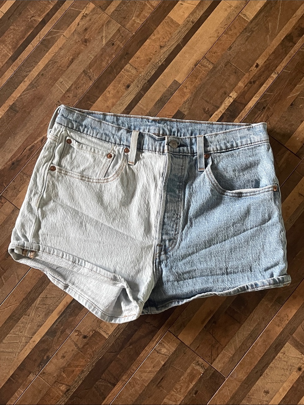 Levi's Two-Tone Denim Shorts — Light Blue & Off-White